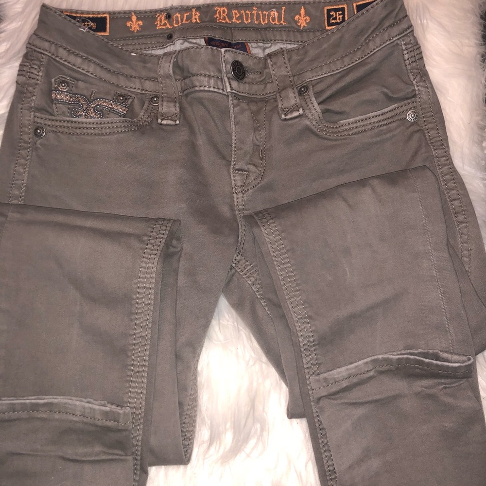 Tan skinny rock revival